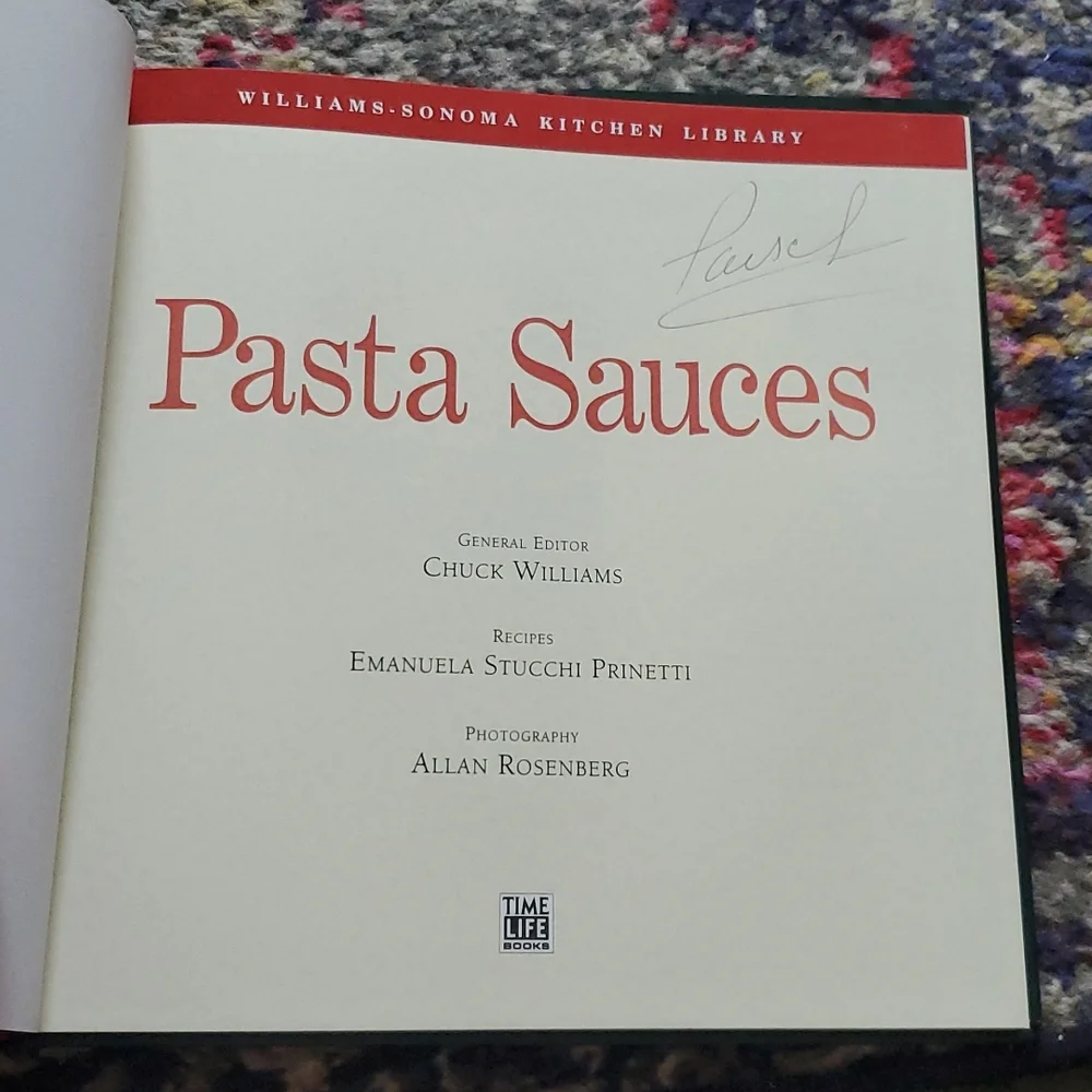 Williams Sonoma Cookbook / Pasta Sauces / Kitchen Library